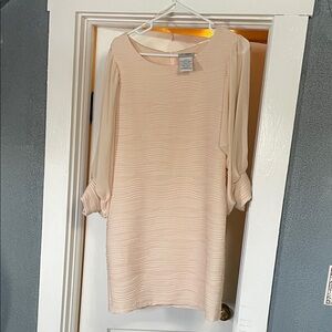 Long-Sleeve Textured Shift Dress in Blush